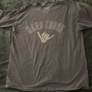 Olivelynn hang loose t-shirt